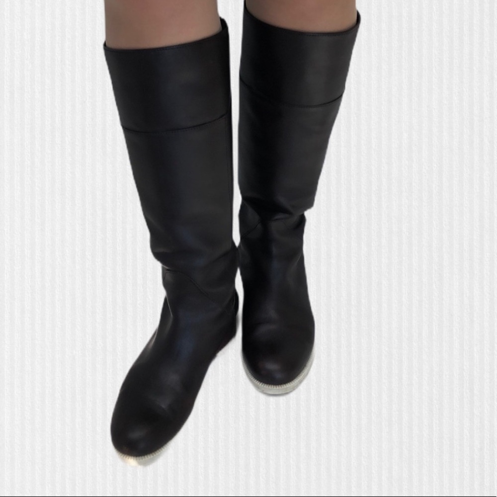 Tod’s leather boots